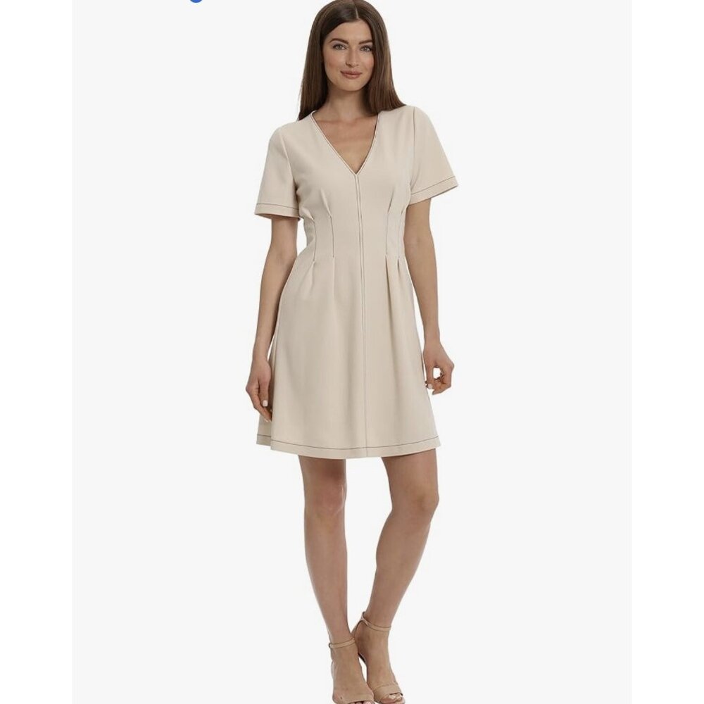 Maggy London  Short Sleeve Fit and Flare Scuba Crepe Dress Size 2 Horn (171)